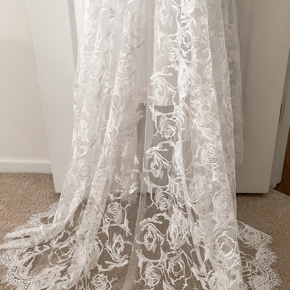 Size 4 Custom Mermaid Style Wedding Dress - Picture 5 of 14